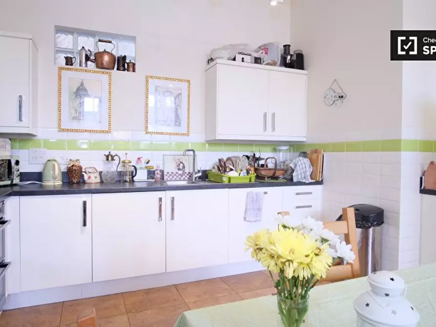 Immagine 6 di Camera condivisa in affitto  in flat, 55 Cooper Rd, London NW10 1BF, UK a Brent