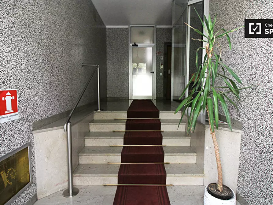 Immagine 11 di Ufficio in affitto  in Via Ravenna a Milano