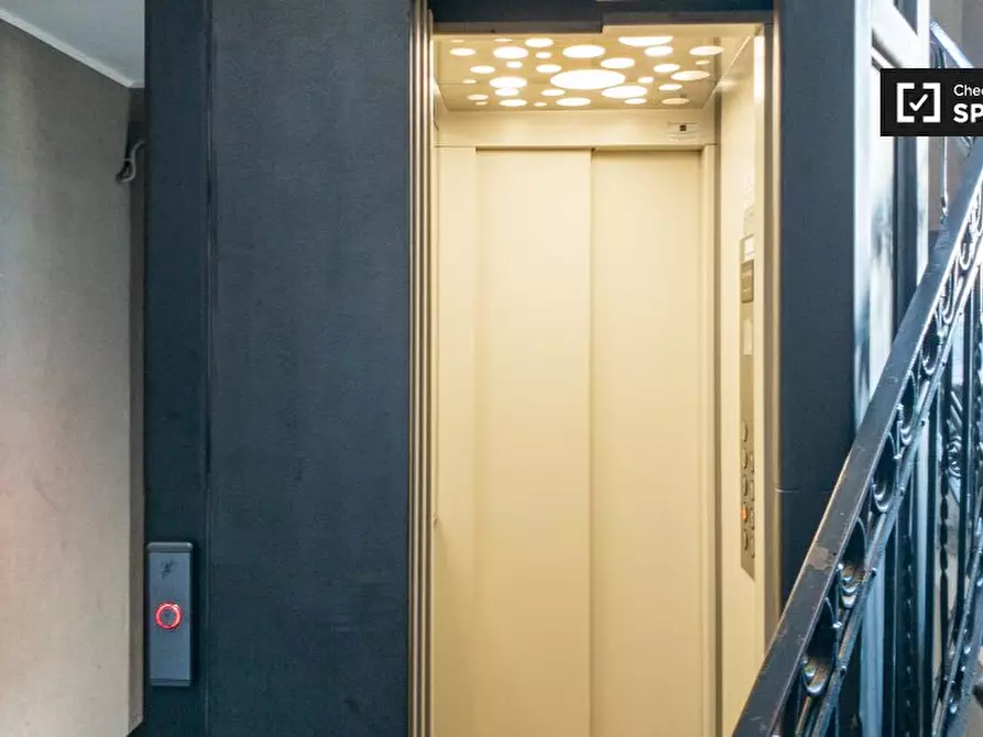 Immagine 17 di Camera condivisa in affitto  in Via S. Giovanna D'Arco a Sesto San Giovanni