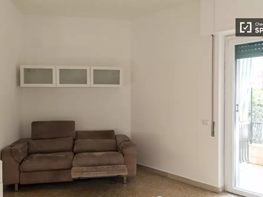 Immagine 9 di Camera condivisa in affitto  in Via Valnerina a Roma