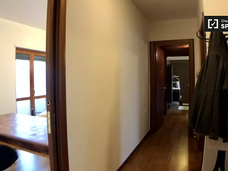 Immagine 14 di Camera condivisa in affitto  in Via Empedocle a Milano