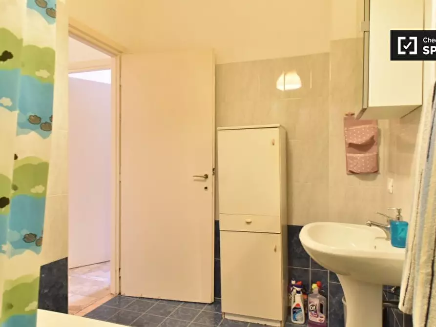 Immagine 14 di Camera condivisa in affitto  in Via Luciano Zuccoli a Roma