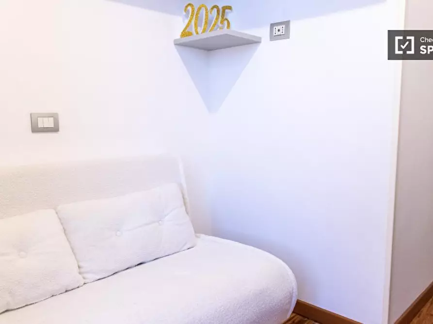 Immagine 8 di Camera condivisa in affitto  in Via Francesco Pallavicini a Roma