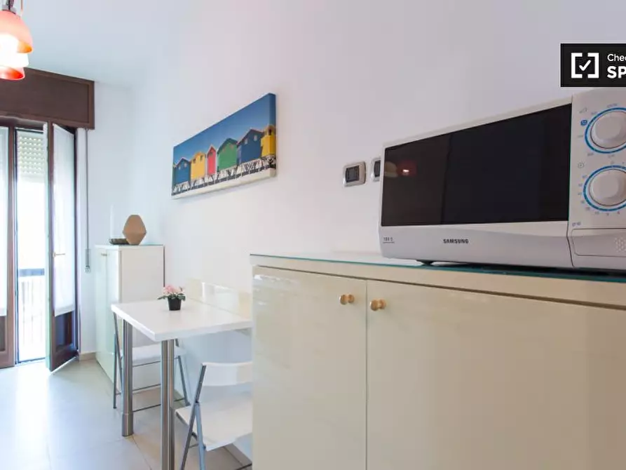 Immagine 9 di Appartamento in affitto  in Via Luigi Settembrini a Milano