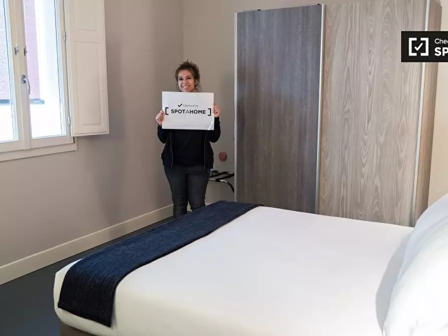 Immagine 14 di Appartamento in affitto  in Via Irnerio a Bologna