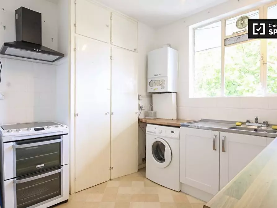 Immagine 3 di Appartamento in affitto  in Winchester House,  Hallfield Estate, a Paddington