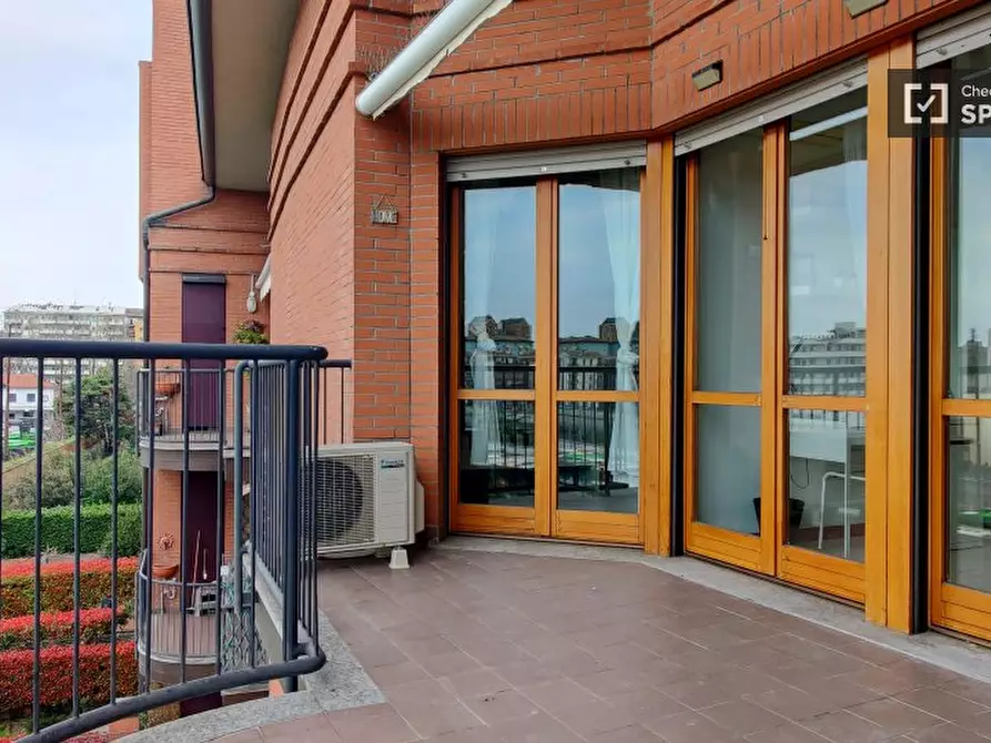 Immagine 14 di Camera condivisa in affitto  in Via Giambellino a Milano