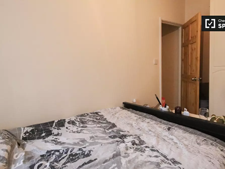 Immagine 15 di Camera condivisa in affitto  in Tadema House, Penford Street a Paddington