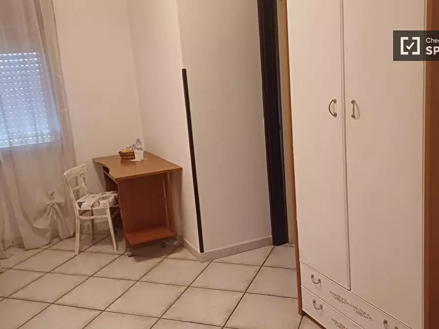 Immagine 3 di Camera condivisa in affitto  in Via Fraconalto a Roma