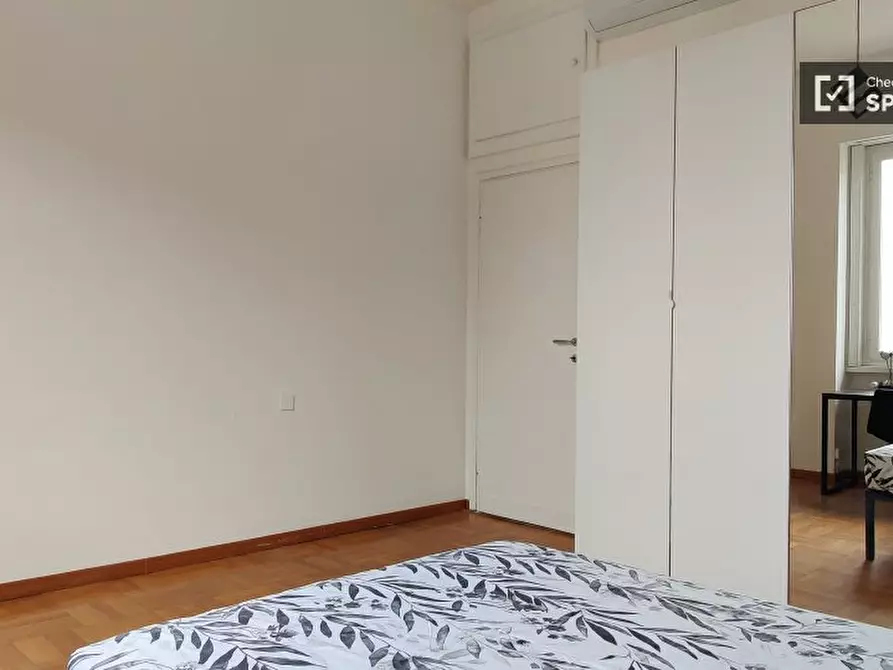 Immagine 3 di Camera condivisa in affitto  in Via Calatafimi a Milano