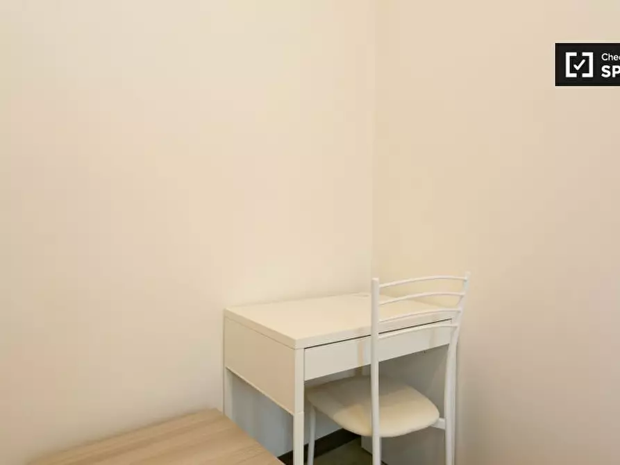 Immagine 3 di Camera condivisa in affitto  in Via Umberto Fogagnolo a Sesto San Giovanni