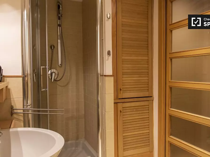 Immagine 12 di Appartamento in affitto  in Via Marmorata a Roma