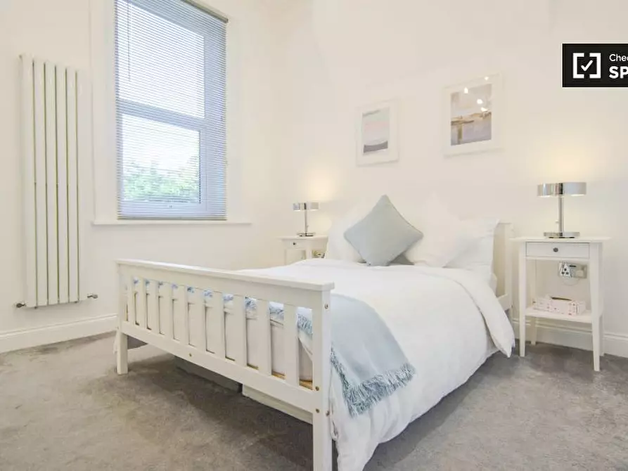 Immagine 5 di Appartamento in affitto  in Portway, London a Stratford