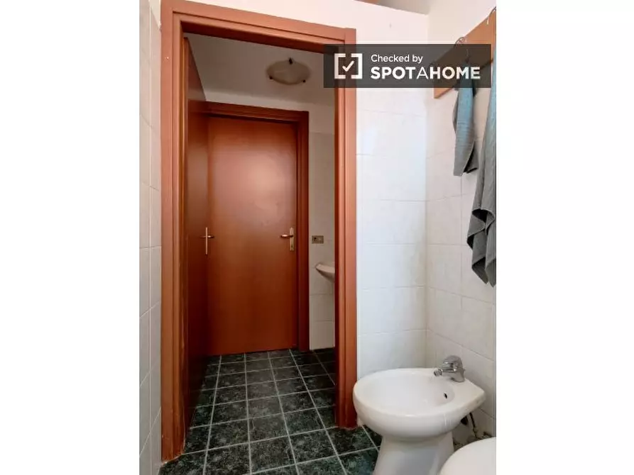 Immagine 10 di Ufficio in affitto  in Via degli Etruschi a Milano