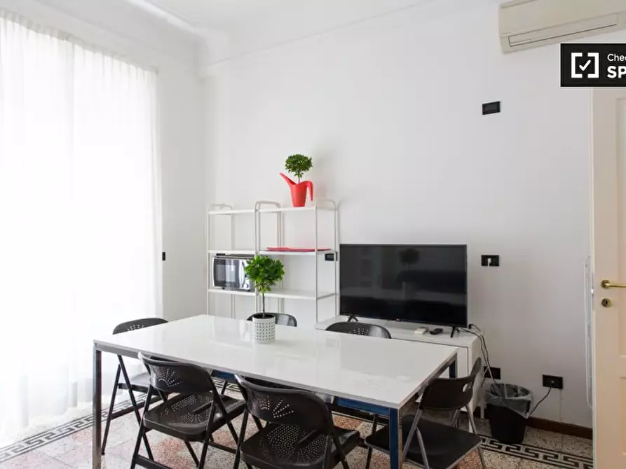 Immagine 10 di Camera condivisa in affitto  in Viale Romagna a Milano