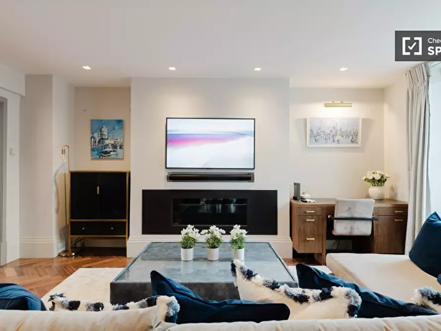 Immagine 18 di Appartamento in affitto  in Palace Gardens Terrace a Kensington