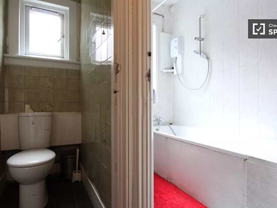 Immagine 12 di Camera condivisa in affitto  in Abbotsford Avenue a Tottenham