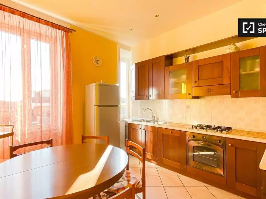 Immagine 2 di Appartamento in affitto  in Via dei Ramni a Roma