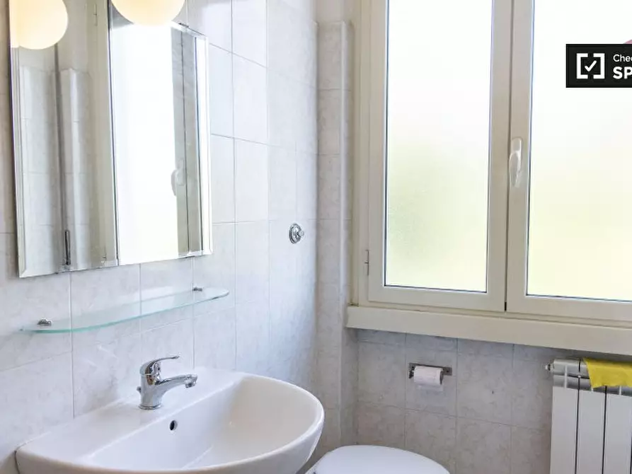 Immagine 12 di Camera condivisa in affitto  in Via Portuense a Roma