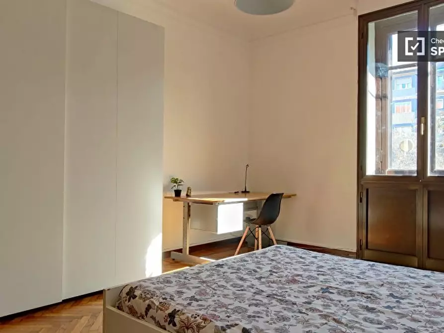 Immagine 4 di Camera condivisa in affitto  in Viale Campania a Milano