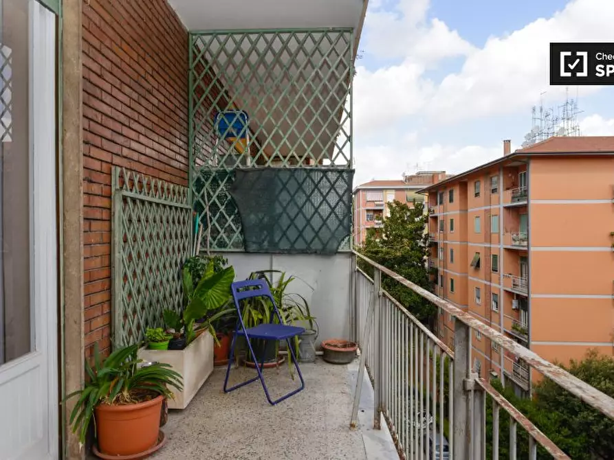 Immagine 10 di Camera condivisa in affitto  in Lungotevere Dante, 00146 Roma RM, Italy a Roma