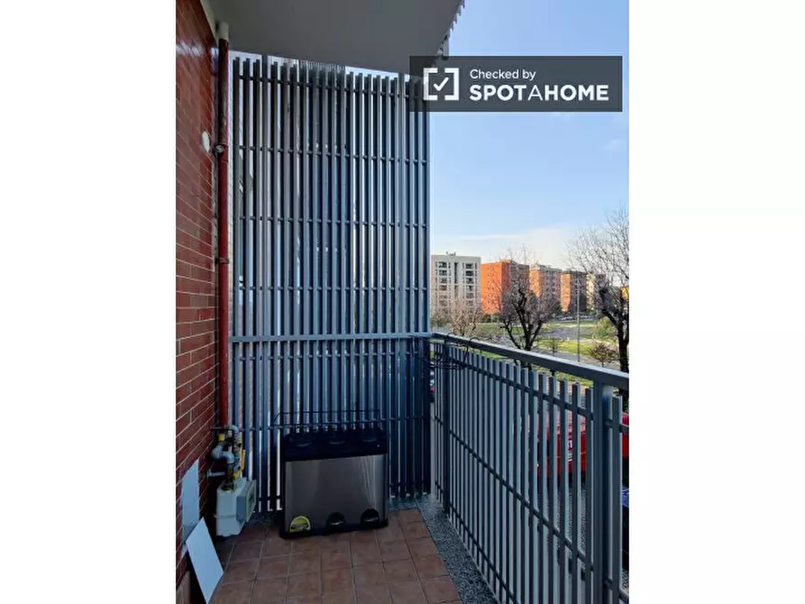 Immagine 12 di Camera condivisa in affitto  in Via Enrico de Nicola a Milano