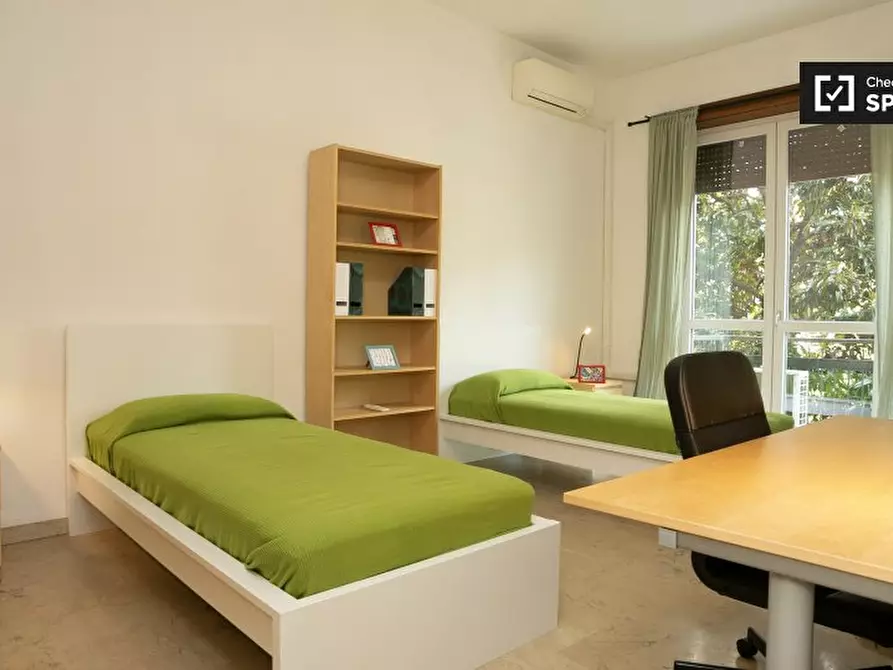 Immagine 3 di Camera condivisa in affitto  in Largo Isabella d'Aragona a Milano