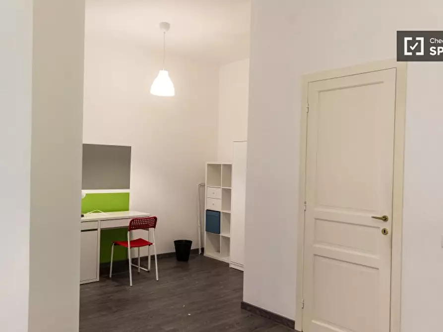 Immagine 8 di Camera condivisa in affitto  in Via Capo Miseno a Roma