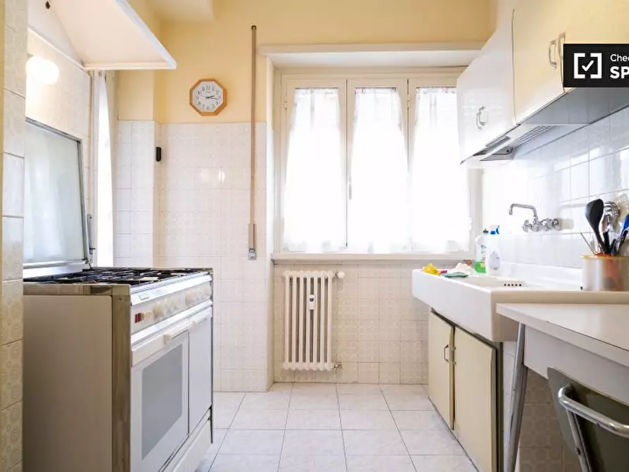 Immagine 19 di Camera condivisa in affitto  in Via Gregorio VII a Roma