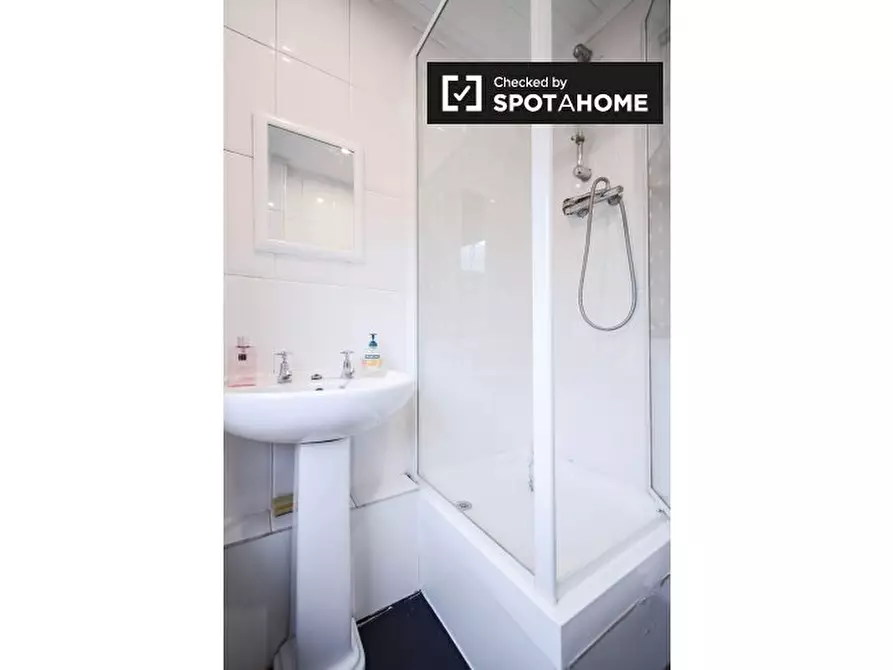 Immagine 17 di Camera condivisa in affitto  in Percival St a Islington