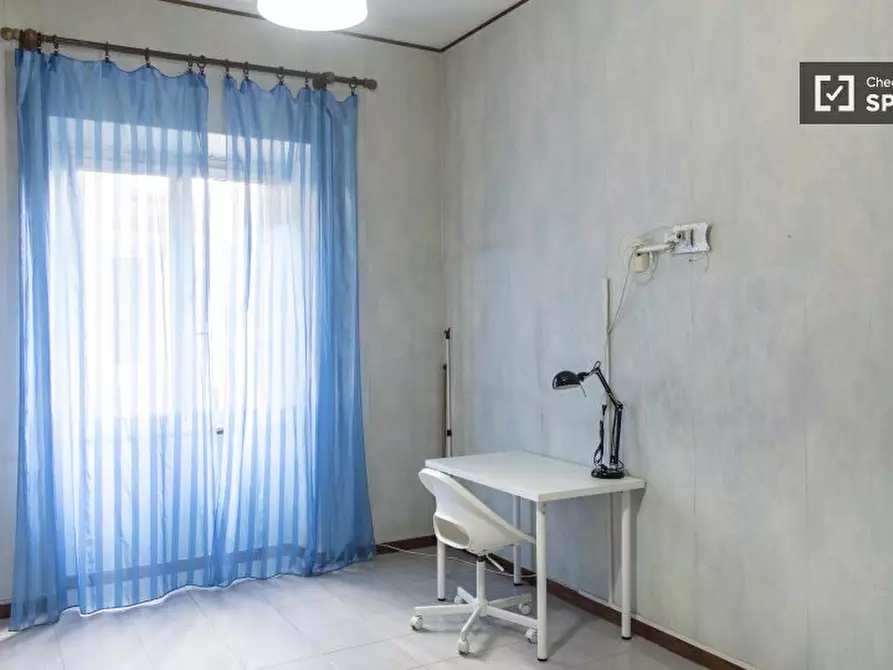 Immagine 19 di Camera condivisa in affitto  in Via Carlo Mirabello a Roma