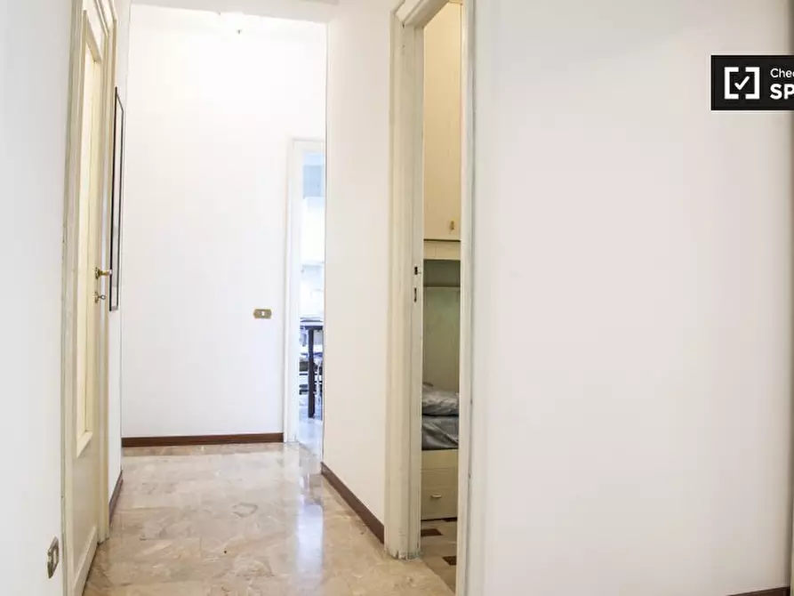 Immagine 16 di Camera condivisa in affitto  in Via Marcantonio Bragadin a Roma