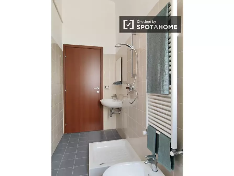 Immagine 14 di Appartamento in affitto  in Via dei Cinquecento a Milano