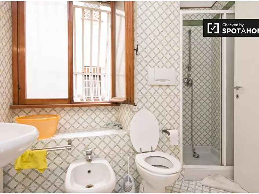 Immagine 18 di Camera condivisa in affitto  in Via Edoardo Jenner, 00151 Roma RM, Italy a Roma