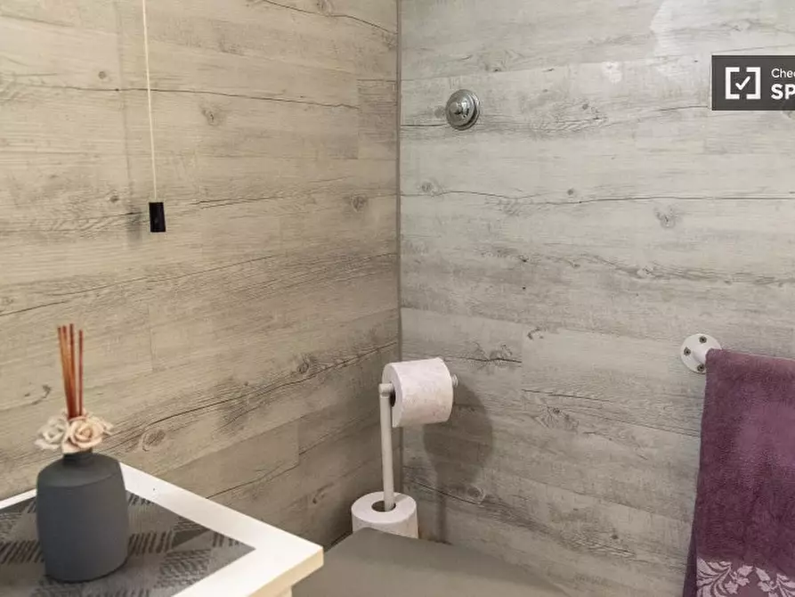 Immagine 11 di Camera condivisa in affitto  in Via Cesare Bazzani a Roma