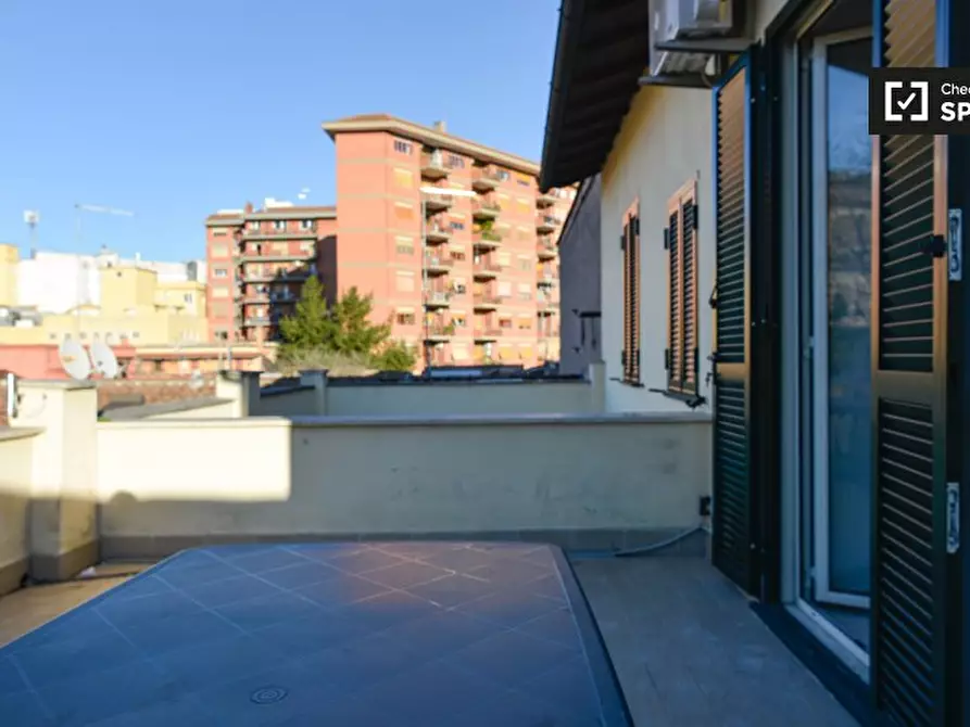 Immagine 5 di Camera condivisa in affitto  in Via dei Sulpici a Roma