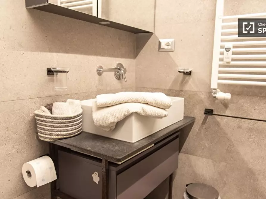 Immagine 17 di Appartamento in affitto  in Via Ugo Bartolomei a Roma