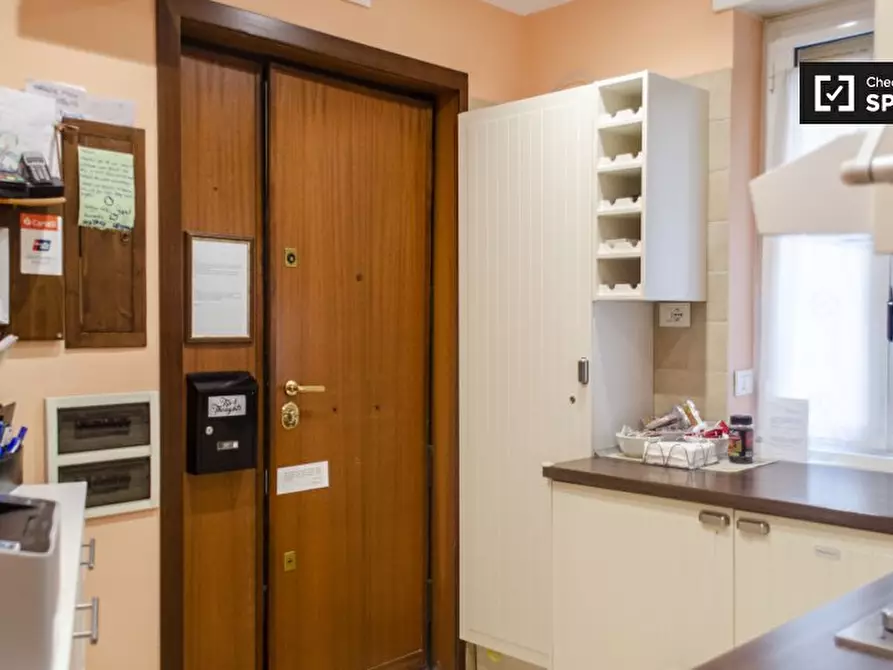 Immagine 16 di Camera condivisa in affitto  in Via Cincinnato, 00175 Roma RM, Italy a Roma