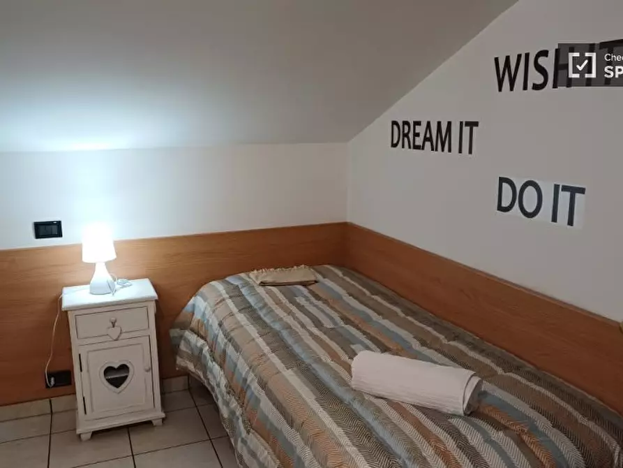 Immagine 7 di Camera condivisa in affitto  in Via Fraconalto a Roma