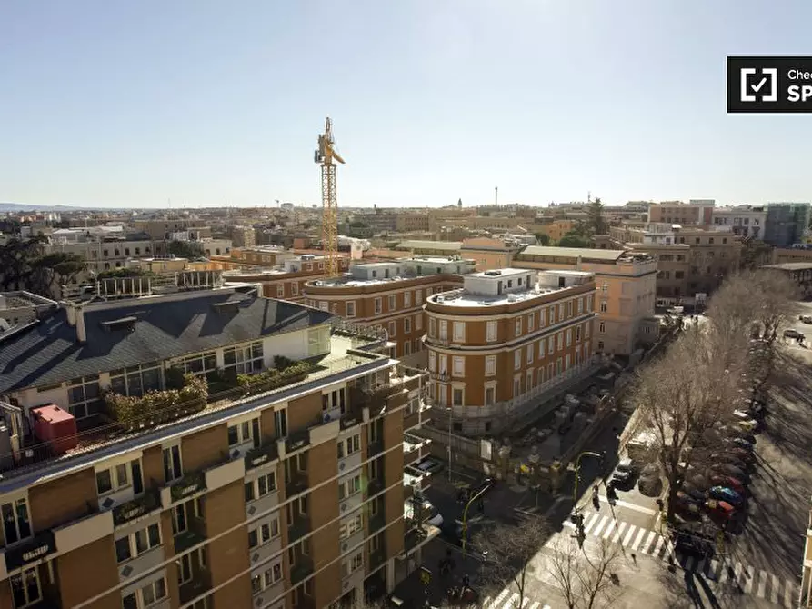 Immagine 17 di Appartamento in affitto  in Viale Ippocrate a Roma