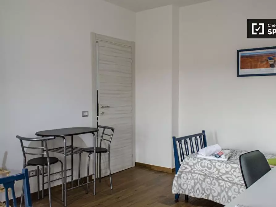 Immagine 16 di Appartamento in affitto  in Via Cornelio Labeone, 00174 Roma RM, Italy a Roma