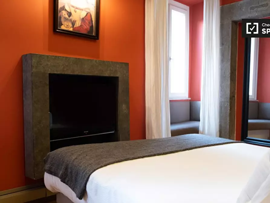 Immagine 11 di Ufficio in affitto  in Via del Banco di Santo Spirito a Roma