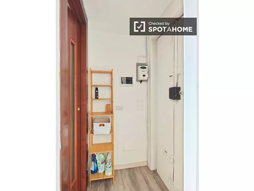 Immagine 11 di Ufficio in affitto  in Via Sibari a Milano