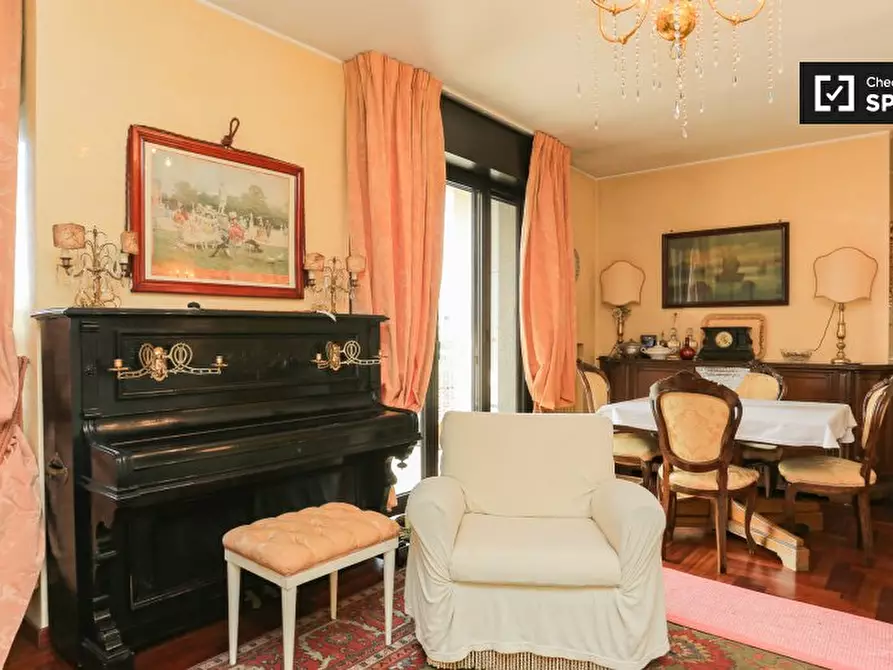 Immagine 12 di Camera condivisa in affitto  in Via Martiri Cefalonia a San Donato Milanese