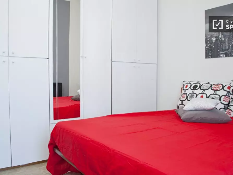 Immagine 4 di Camera condivisa in affitto  in Viale Libia a Roma