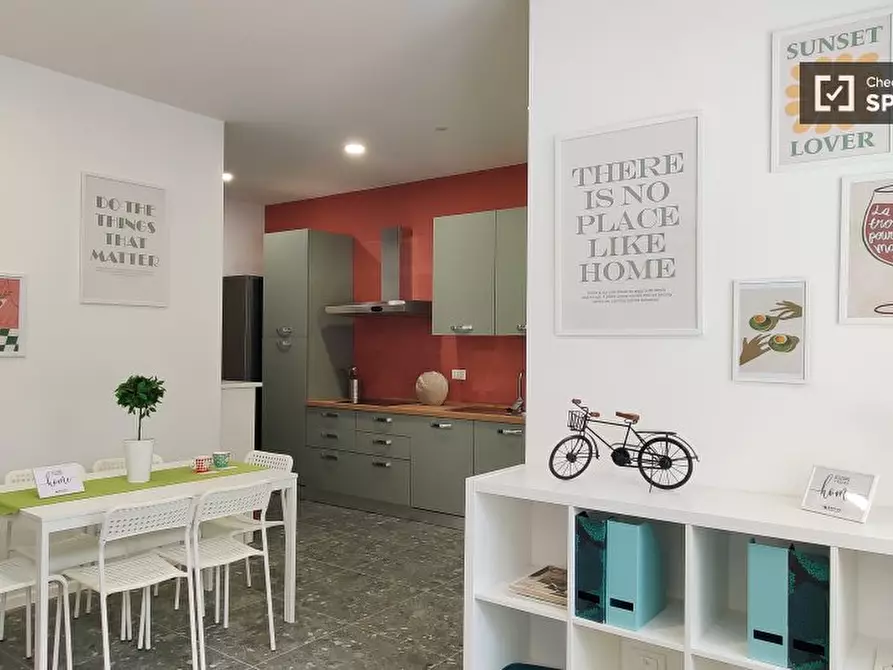 Immagine 9 di Camera condivisa in affitto  in Via Monte S. Genesio a Milano