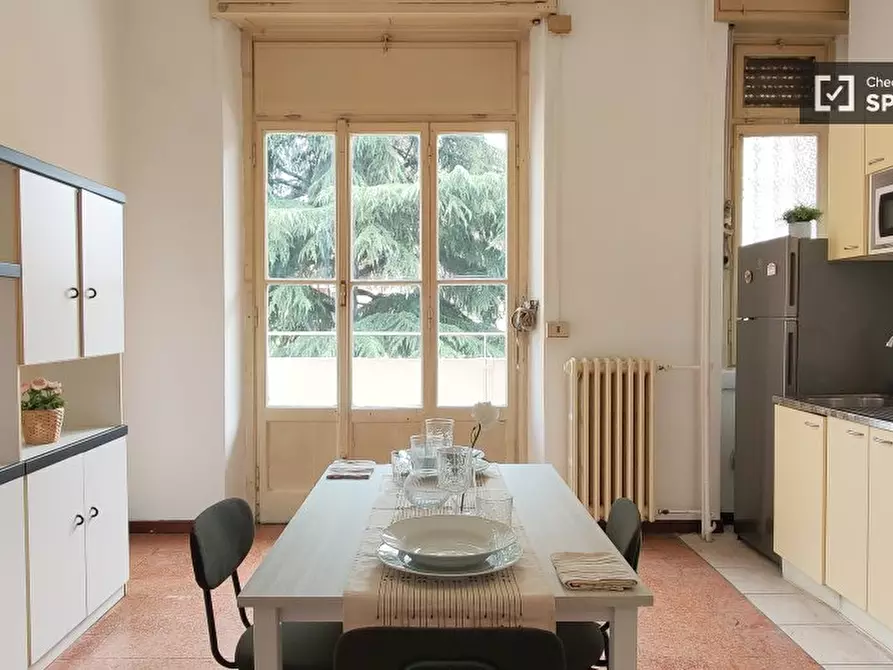 Immagine 1 di Appartamento in affitto  in Via Lago di Nemi a Milano