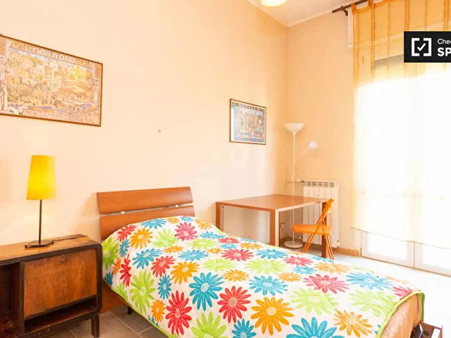 Immagine 3 di Camera condivisa in affitto  in Viale Papiniano a Milano