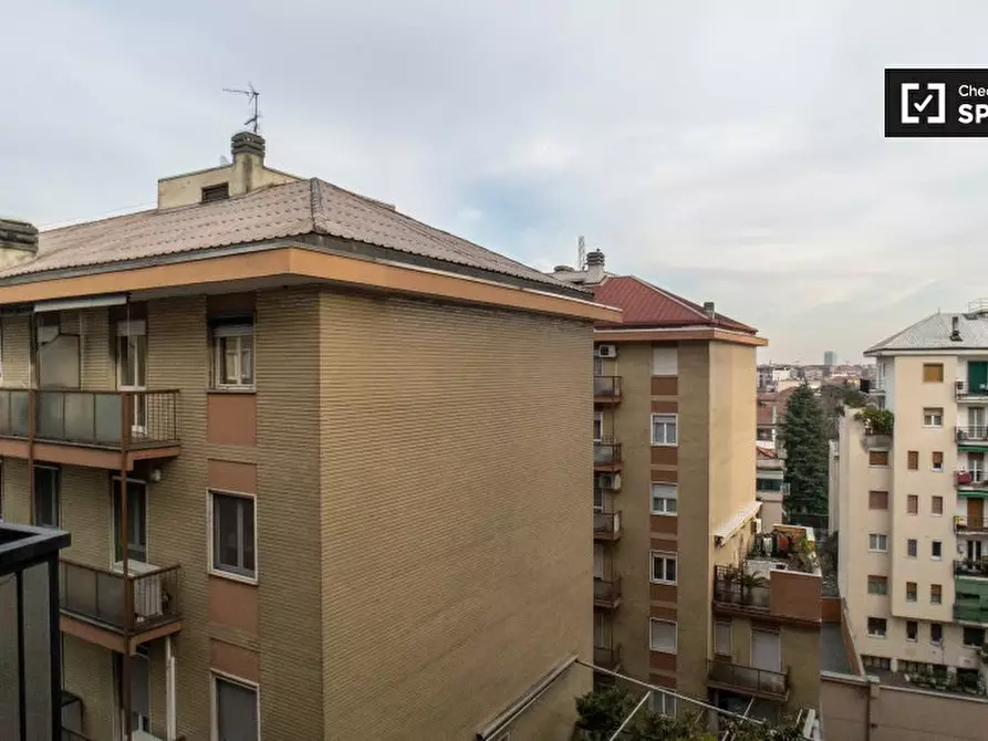 Immagine 5 di Camera condivisa in affitto  in Viale Monza a Milano
