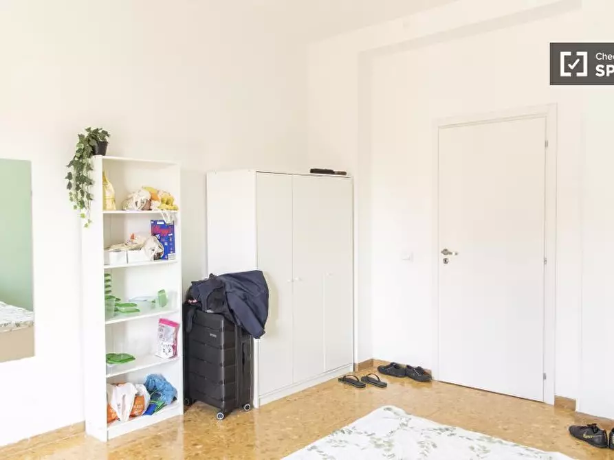 Immagine 4 di Camera condivisa in affitto  in Via Val d'Aosta a Roma